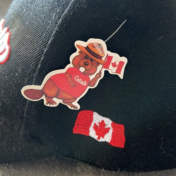 TORONTO CANADA HAT 🇨🇦 - Picture 3 of 8